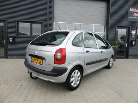 Citroën Xsara Picasso - 1.8i-16V Différence 2 Airco Clima Navi - 1