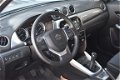 Suzuki Vitara - 1.6 Exclusive | Navigatie | Achteruitrijcamera | Stoelverwarming | Climate Control | - 1 - Thumbnail