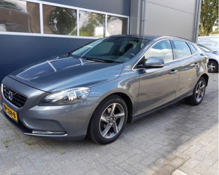 Volvo V40 - 1.6 D2 R-Design Navi PDC Camera Cruise NAP - 1