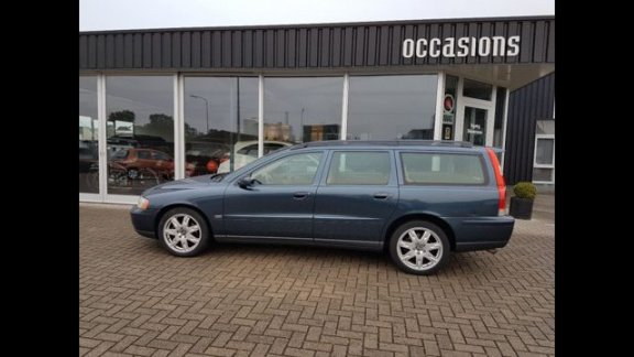 Volvo V70 - 2.4D automaat, Klima, Cruise - 1