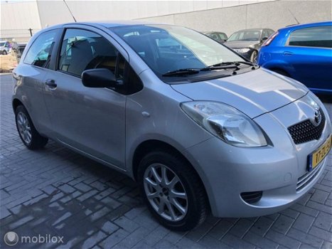 Toyota Yaris - 1.0 VVTi + - 1