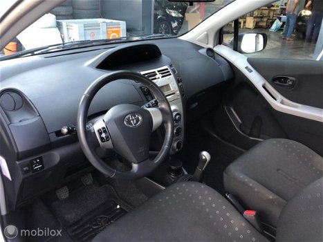 Toyota Yaris - 1.0 VVTi + - 1