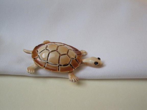 Broche goudkleurig verguld en beige bruin emaille schildpad 4.9x3.0 cm - Afbeelding 8