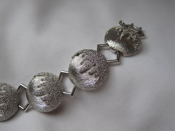 Armband Monet zilverkleurig sneeuwbal motief schakels 19 cm. - Afbeelding 4