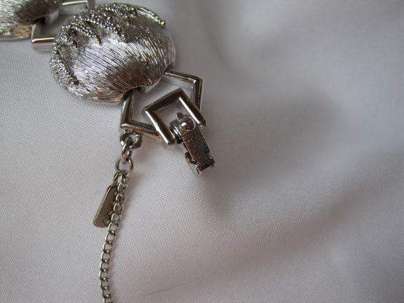 Armband Monet zilverkleurig sneeuwbal motief schakels 19 cm. - Afbeelding 8
