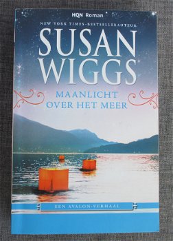 HQN roman 186 Susan Wiggs - Maanlicht over het meer - 1
