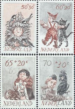 Postzegels Nederland - 1982. Kinderzegels, kinderen met dieren (serie) - 1