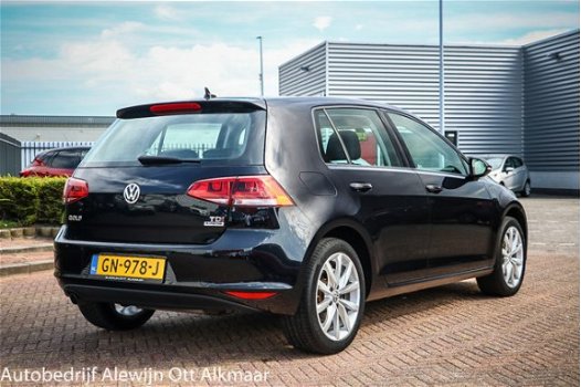 Volkswagen Golf - 1.6 TDI Highline 5-DEURS , Navi , Half leer , Sportstoelen - 1