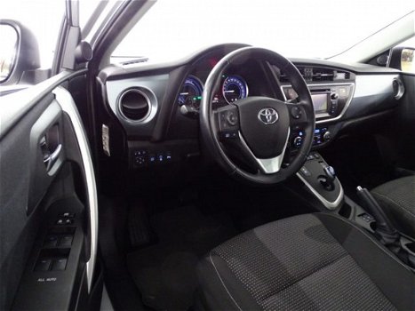 Toyota Auris Touring Sports - 1.8 Hybrid Lease+ Glazen dak, Camera, Navig., Climate, Park. ass - 1