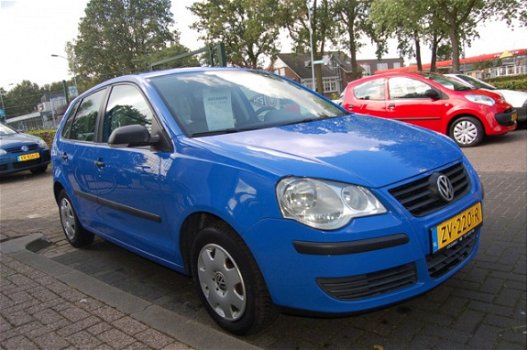 Volkswagen Polo - 1.2-12V Trendline - 1