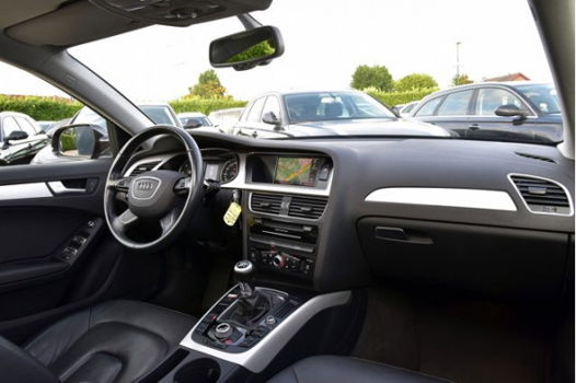 Audi A4 Avant - 2.0 TDi 05-2015 | Panorama | Leder | Xenon | TH | Blackline - 1