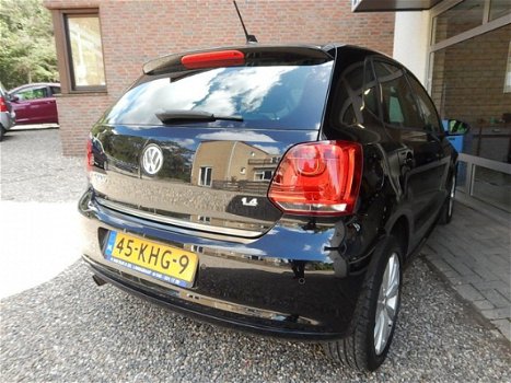 Volkswagen Polo - 1.4-16V Highline AUTOMAAT MOD. 2010 - 1