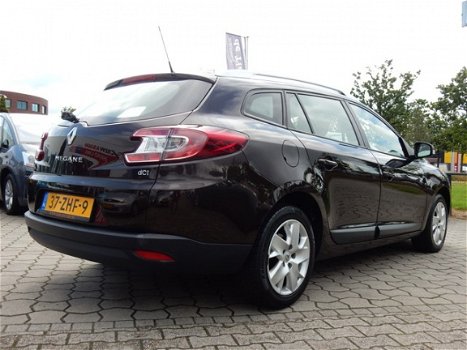 Renault Mégane Estate - 1.5 dCi Expression AIRCO / NAVI / CRUISE - 1