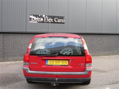 Volvo V70 - 2.4 Comfort Line - 1