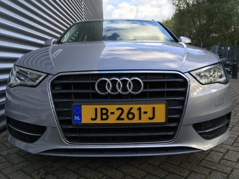 Audi A3 Sportback - 1.2 TFSI Attraction Pro Line plus - 1