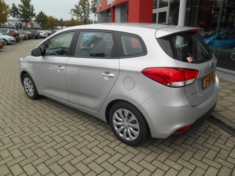 Kia Carens - 1.6i Plus Pack 66.000km € 159, = p/mnd lease info: Roel 0492-588951 - 1