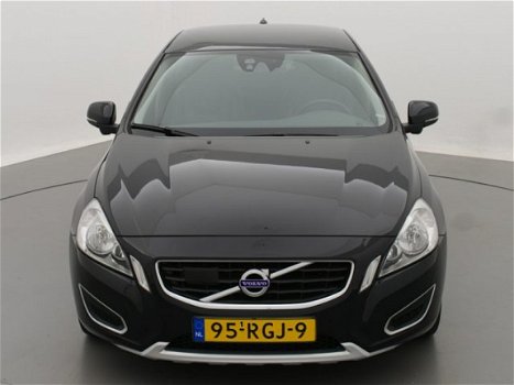 Volvo S60 - 2.0T Intro Edition - 1