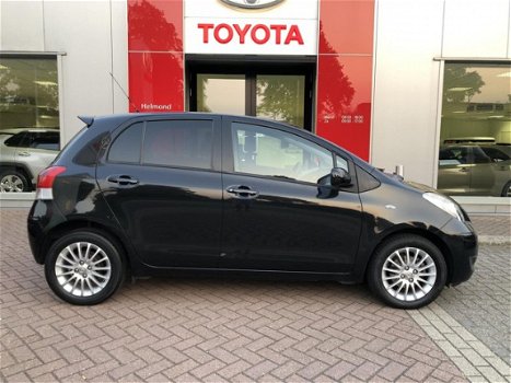 Toyota Yaris - 1.3 16V VVT-I 5DR Dynamic 100pk - 1