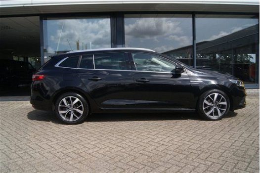 Renault Mégane Estate - TCe 130 Bose - 1