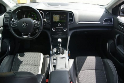 Renault Mégane Estate - TCe 130 Bose - 1