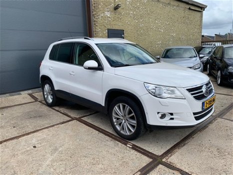 Volkswagen Tiguan - 1.4 TSI Sport&Style Bj. 2011 / 92dkm / stoelverwarming / trekhaak - 1