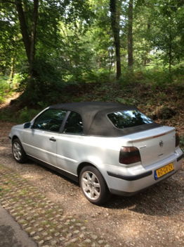 Volkswagen Golf Cabriolet - 1.8 Trendline - 1