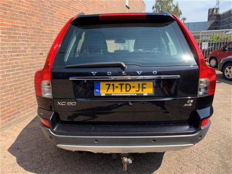 Volvo XC90 - 2.4 D5 Momentum - facelift type - 7-persoons - 1