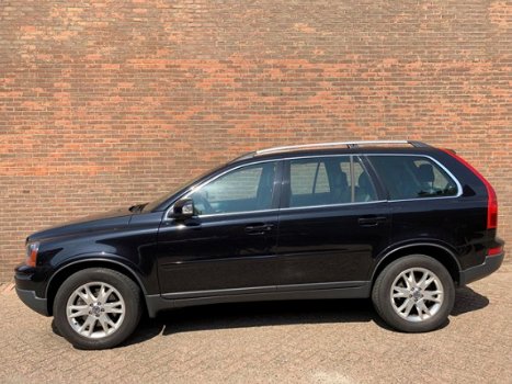 Volvo XC90 - 2.4 D5 Momentum - facelift type - 7-persoons - 1
