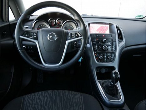 Opel Astra Sports Tourer - 1.4 Turbo Business + Navigatie/17inch/PDC achter - 1