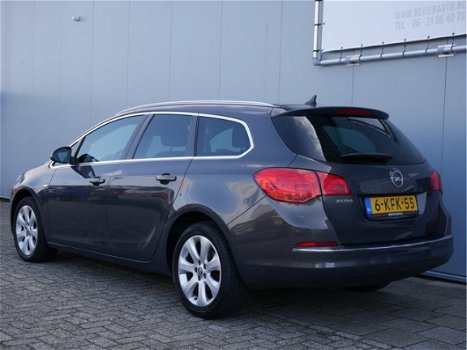 Opel Astra Sports Tourer - 1.4 Turbo Business + Navigatie/17inch/PDC achter - 1