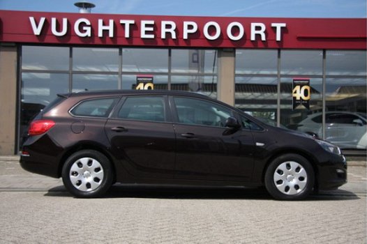 Opel Astra Sports Tourer - 1.7 CDTi 110pk Business + Navigatie - 1