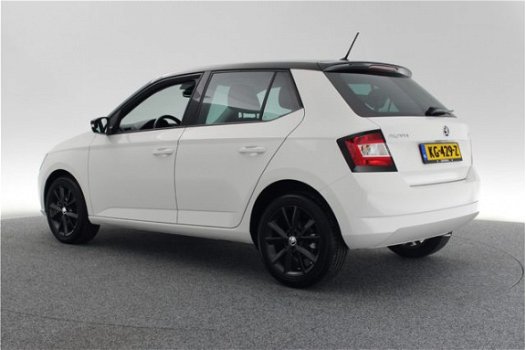 Skoda Fabia - 1.2 TSI DSG Style CLIMA / CRUISE / AUTOMAAT / BLUETOOTH - 1