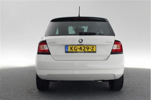 Skoda Fabia - 1.2 TSI DSG Style CLIMA / CRUISE / AUTOMAAT / BLUETOOTH - 1