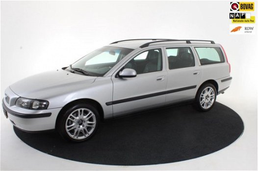 Volvo V70 - 2.0T Edition Zeer mooi. Leer, afneembare trekhaak. Youngtimer - 1