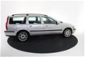 Volvo V70 - 2.0T Edition Zeer mooi. Leer, afneembare trekhaak. Youngtimer - 1 - Thumbnail