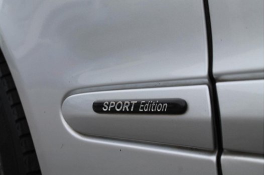 Mercedes-Benz C-klasse - 180 K. Elegance Xenon.Navi.Sport edition.Trekhaak.6 bak - 1