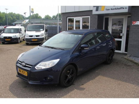 Ford Focus Wagon - 1.0 EcoBoost Trend Garantie, Rijklaar - 1