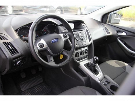 Ford Focus Wagon - 1.0 EcoBoost Trend Garantie, Rijklaar - 1