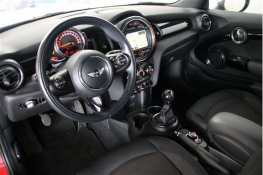 Mini Mini One - Hatchback Business / Navigatiesysteem / Colour Line Carbon Black / Hemelbekleding An - 1