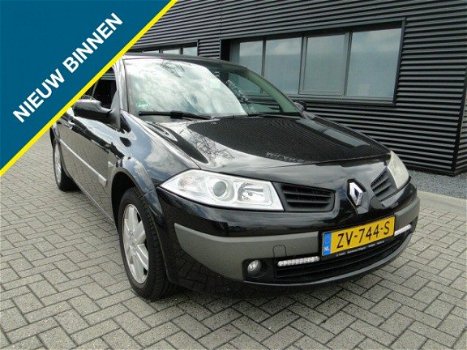 Renault Mégane - 1.4-16V Expression Airco Boekjes - 1