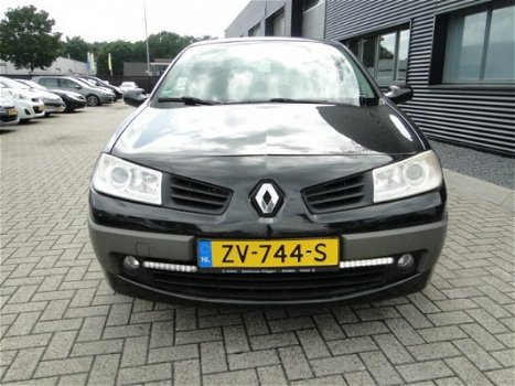 Renault Mégane - 1.4-16V Expression Airco Boekjes - 1