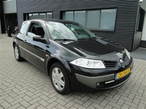 Renault Mégane - 1.4-16V Expression Airco Boekjes - 1