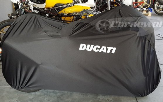 Ducati Motorhoes , Maathoes - 1