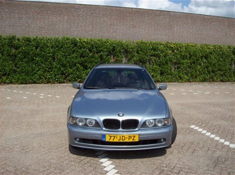 BMW 5-serie Touring - 525i Lifestyle Edition - 1