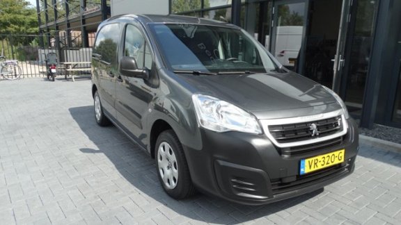 Peugeot Partner - 1.6 BlueHDi 100 pk airco cruise lease 156, - per maand - 1