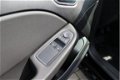 Renault Clio - TCe 100 Zen - Demo - 1 - Thumbnail