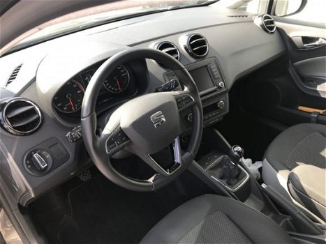 Seat Ibiza ST - 1.0 EcoTSI Style Connect Navi, Xenon, Climate control, PDC V+A , Smarlink, Stoelverw - 1