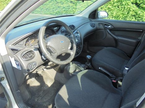 Ford Focus - 1.8 Ghia - 1