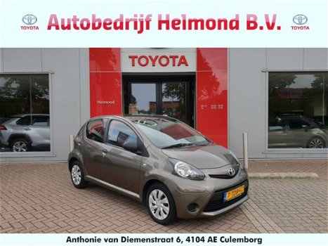 Toyota Aygo - 1.0 VVT-i 5D Now - 1