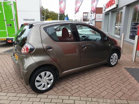 Toyota Aygo - 1.0 VVT-i 5D Now - 1